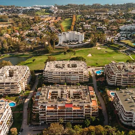 Apartment On The 1st Line Of Golf And Near The Beach In Marbella