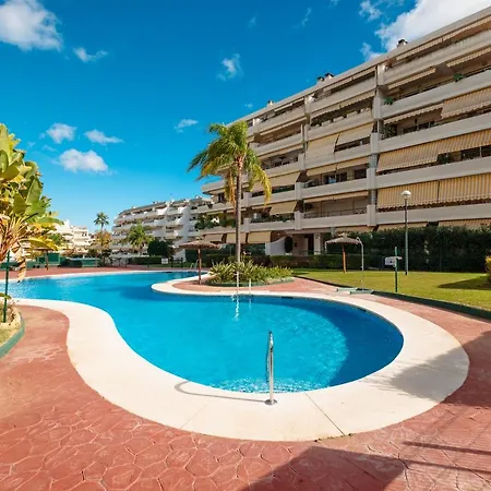 On The 1st Line Of Golf And Near The Beach In Apartment *