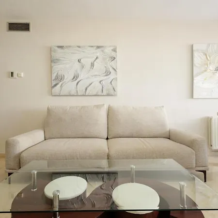 On The 1st Line Of Golf And Near The Beach In Apartment Marbella